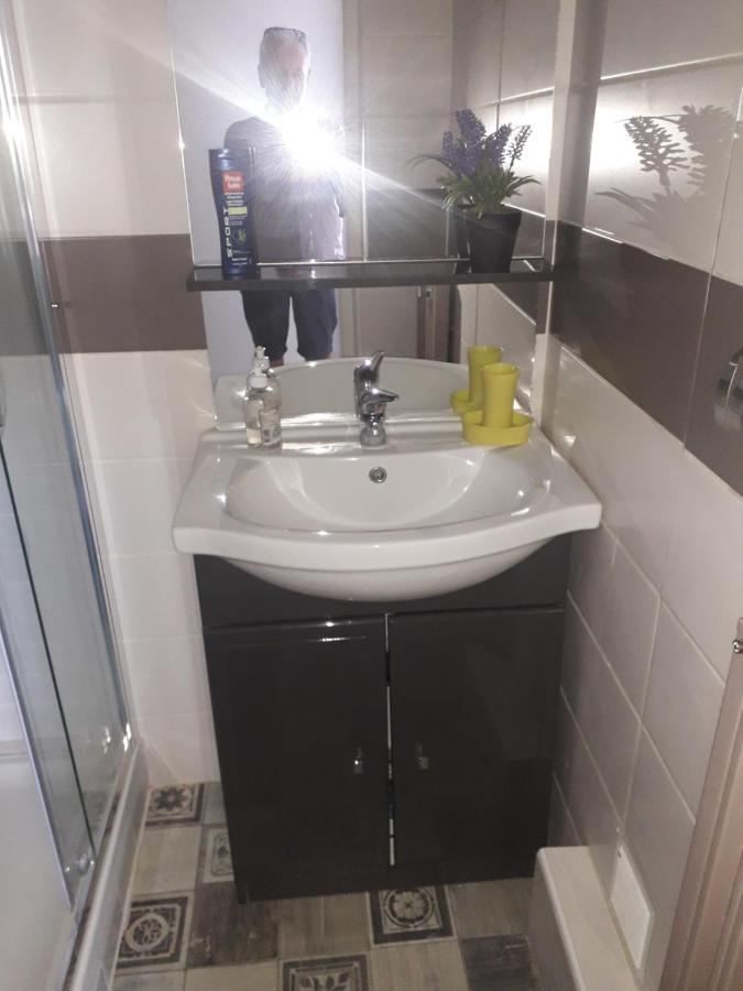 Residence D'Anjou - Grand Studio Avec Balcon Et Parking Privatif Perpignan Exterior foto